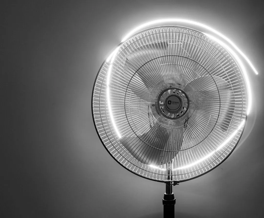 社区广告与户外大屏媒体组合方案设计要点