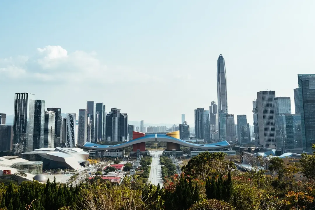 户外大屏与社区广告整合投放的协同效应研究