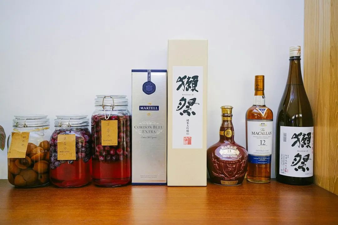 社区广告投放策略：户外大屏与社区媒体组合方案设计